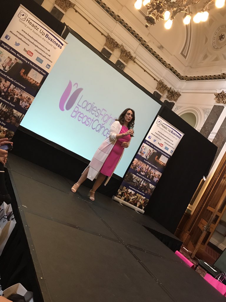 seemtweets's tweet photo. Ladies fighting Breast Cancer @HeadzUpBusiness @HennaK91 https://t.co/kfuwrNiSXH