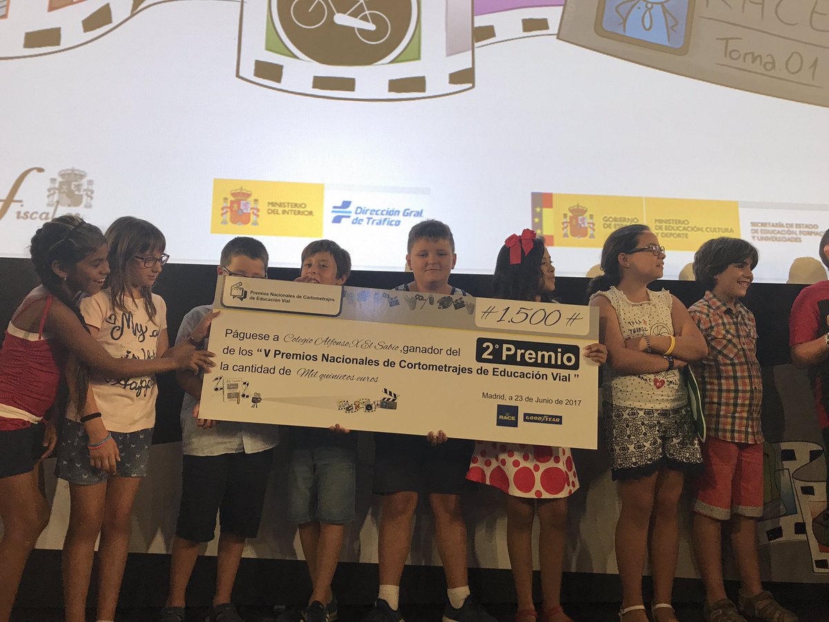 GSerranoLopez's tweet photo. Felicidades a los 3 Colegios ganadores de los V Premios Nacionales de Cortometrajes de Educación Vial. Gracias al @RACE_es y @Goodyear_Es https://t.co/vy3chx7yIu