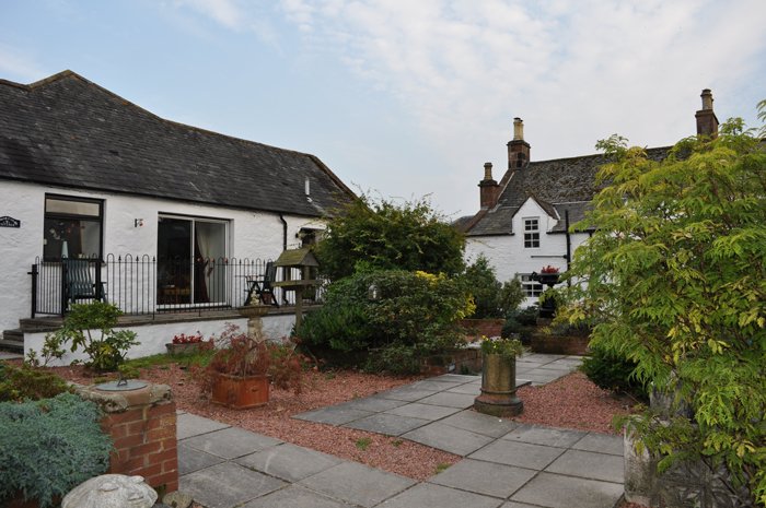 WeAcceptPets's tweet photo. Enjoy the #friendly #welcome & #peaceful #tranquility of #Templand, set in the heart of the #NithValley.
https://t.co/04jTCk2pKz
#Holiday https://t.co/GQzTHkIcib