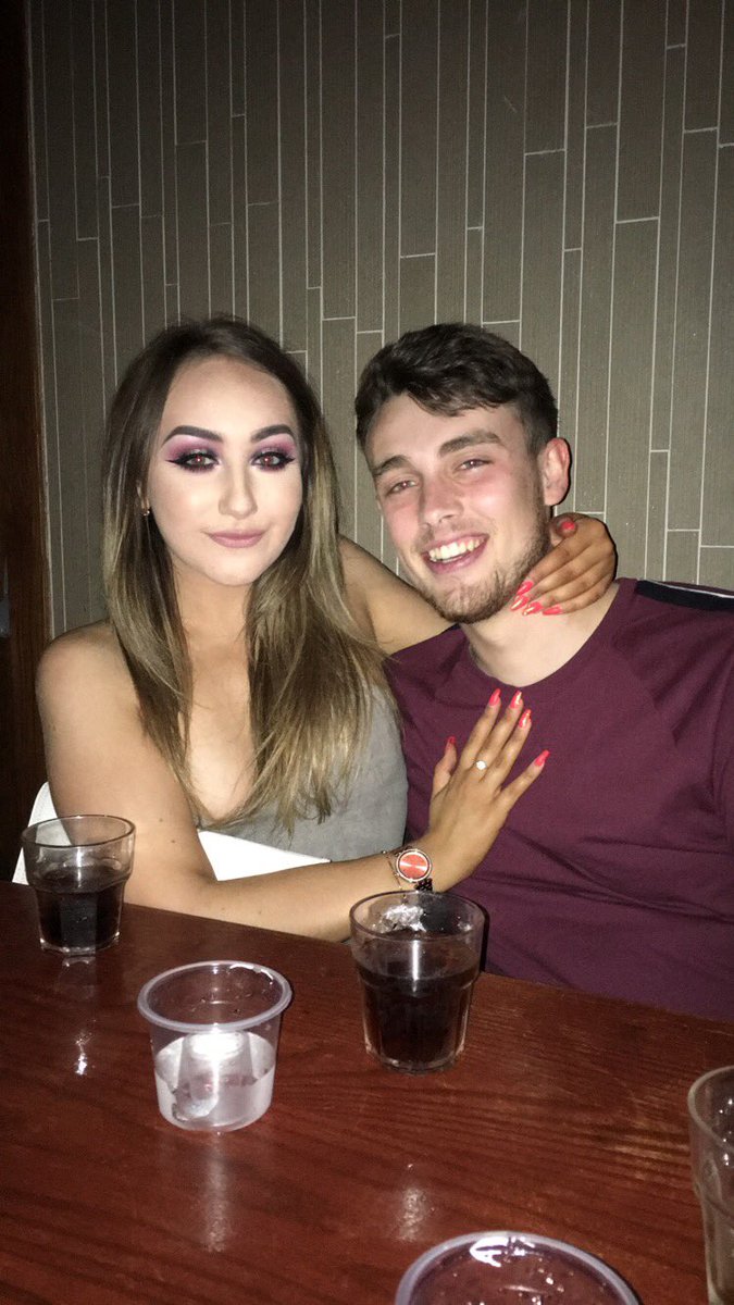 AaronSharp12's tweet image. absolute love of my life😍 #punching ❤️