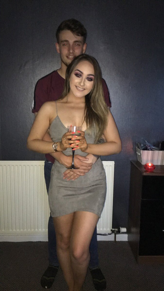 AaronSharp12's tweet image. absolute love of my life😍 #punching ❤️