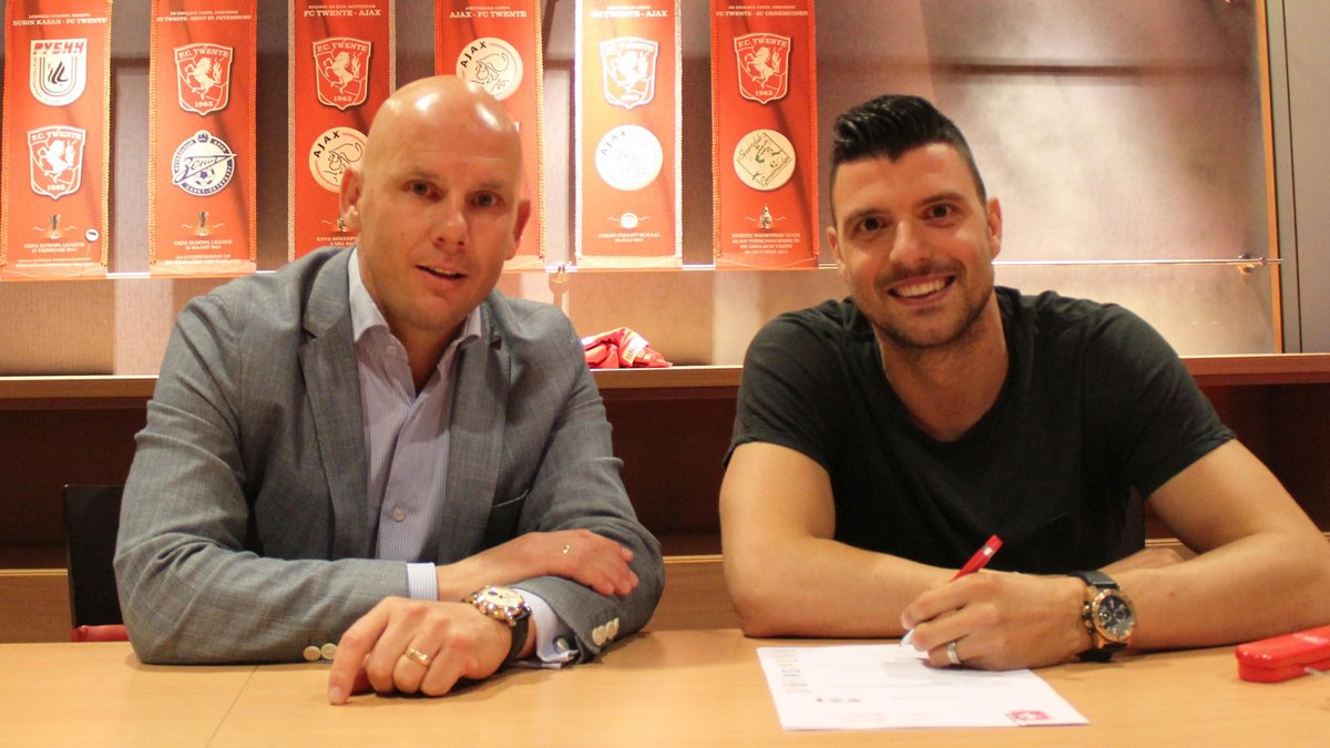 .<a href="/VuckicHari29/">HarisVučkić Official</a> has signed a three-year contract with #FCTwente. Congratulations, Haris! 🙌 #YourTalentOurProfession