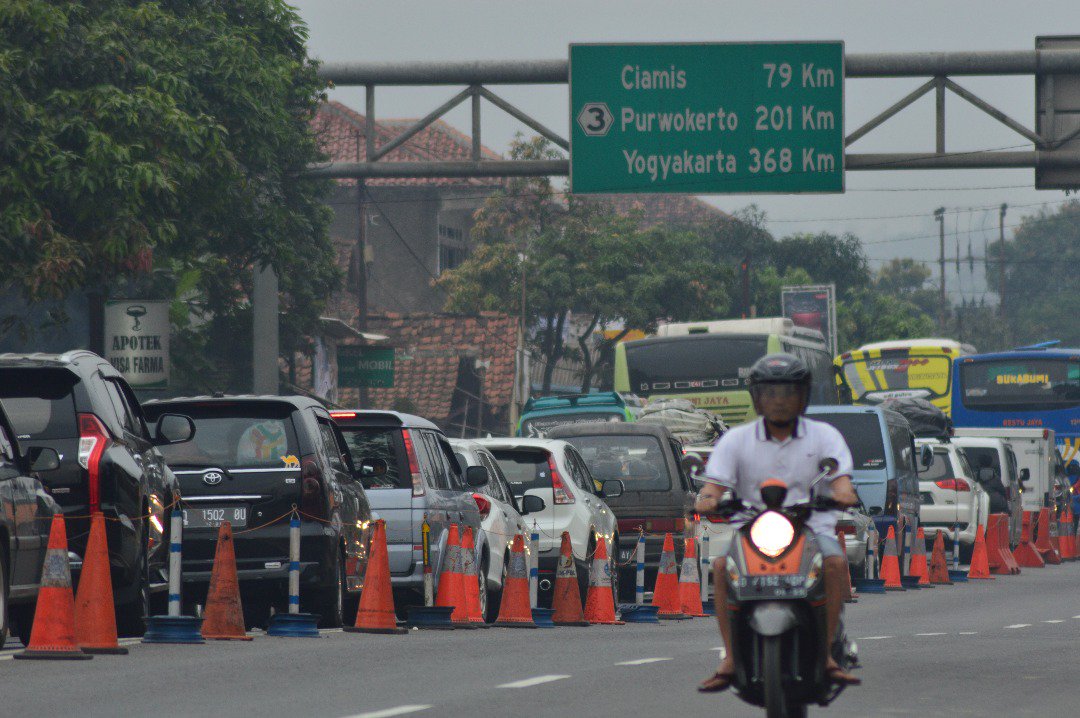 Relawan CS tweet media