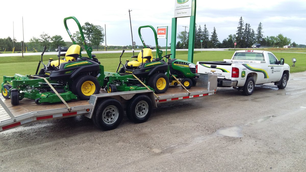 Rickrier68's tweet photo. Have you heard? With an EZ Trak or Z Trak from @HuronTractorLtd & @JohnDeere You can have more time for family and friends. #donequicker https://t.co/CQqnhmxB0C