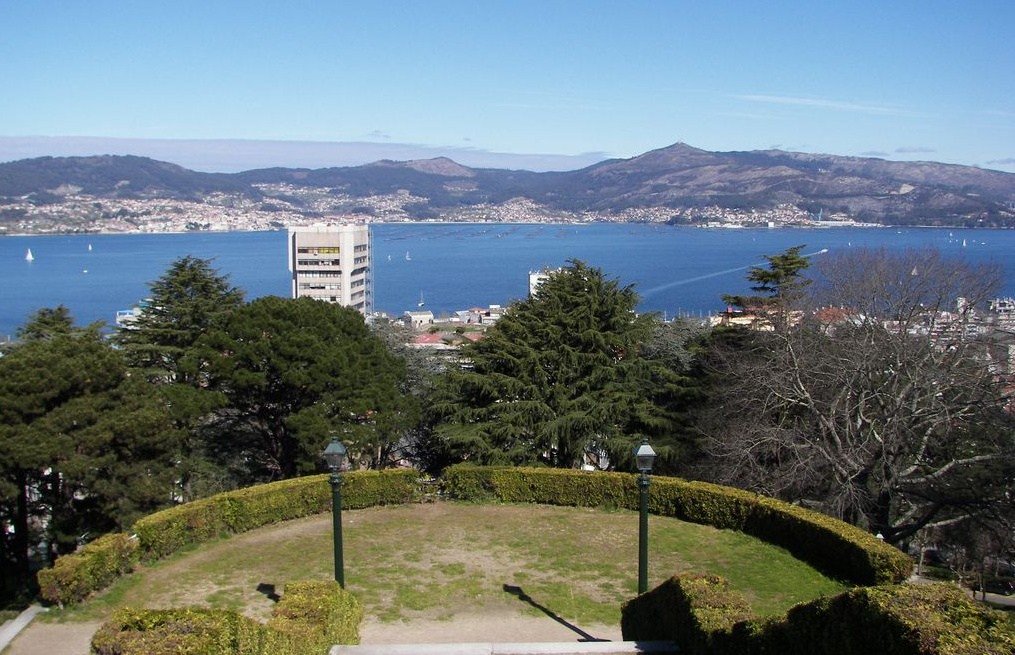 HotelAxisVigo's tweet photo. [:es]Vigo y sus lugares imprescindibles[:] https://t.co/SkwLKs5bvg https://t.co/MoFDMN6A2r
