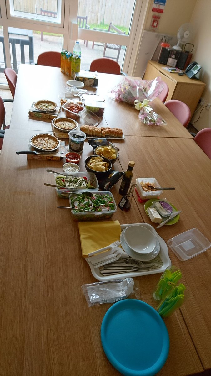 DiscoveringOT's tweet photo. Celebrating the last day of placement for a fantastic student #CPD #nextgenOTs #educator @DerbyOT #teamtime https://t.co/7ELsSTeupo