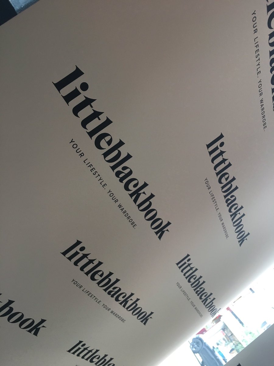 Piccolino_Hale's tweet image. And it is fashion Friday !!! 💄💋💅💃👠👗👙