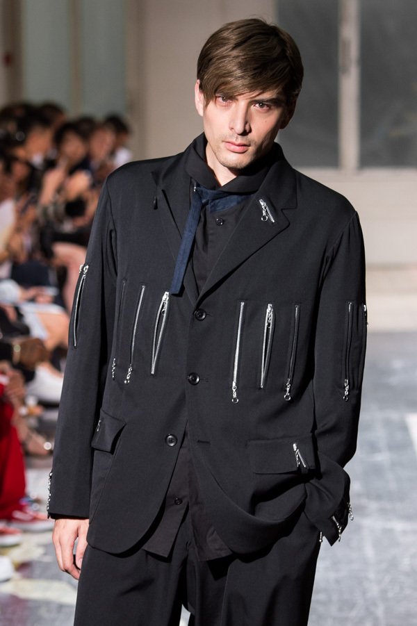 ヨウジヤマモト HOMME 18SS LOOK 30 城田優 ヨウジヤマモト、俳優・城田優＆ EXILE・NAOKIら登場した18年春夏