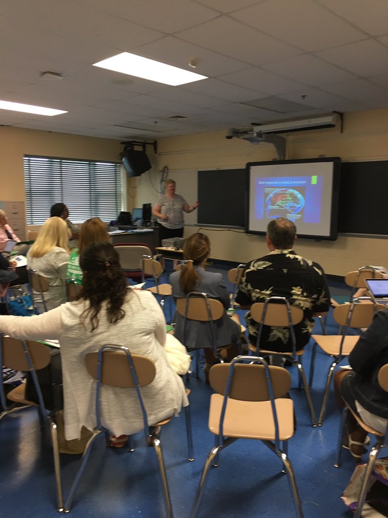 SSWGailBCPS's tweet photo. BCPS SSW Paula Davis teaches principals about the impact of trauma at Leadership Academy. https://t.co/ndjKZ5gfrX