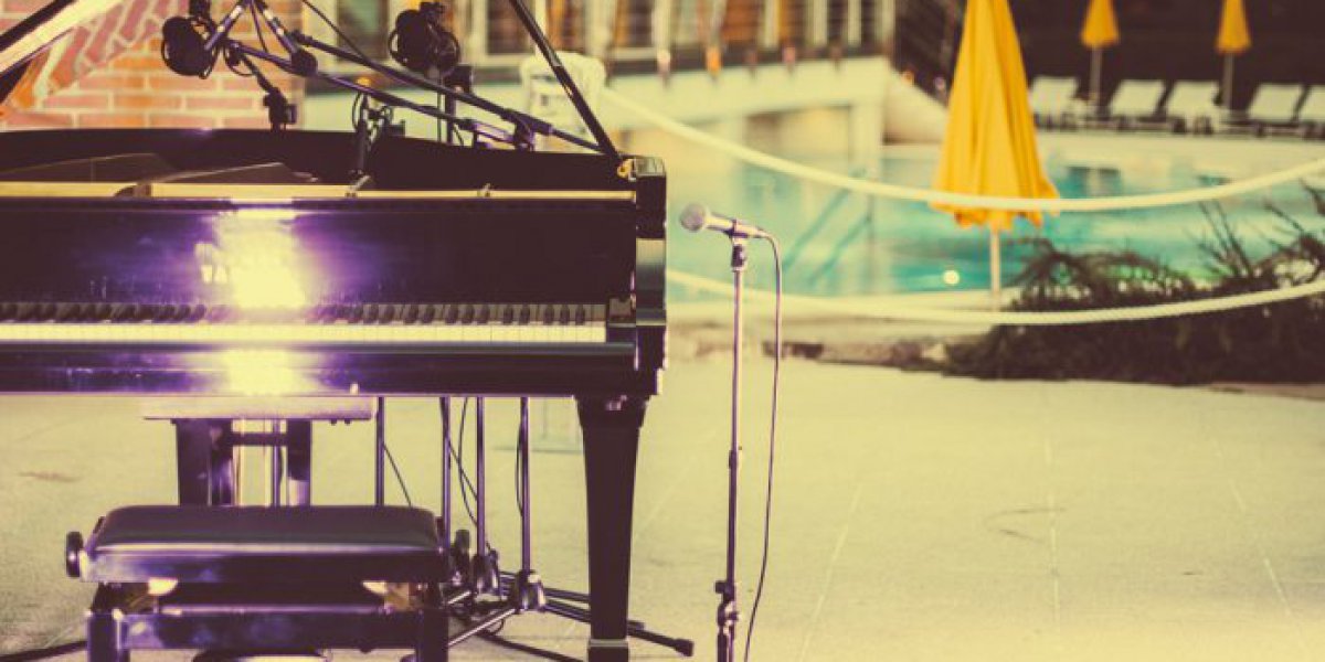 SarahJaneMorri3's tweet photo. TONIGHT! 7pm @SarahJaneMorri3 #JazzByThePool at #TermePreistoriche, #ViaCastello, 5 #MontegrottoTerme #Italy Tickets
https://t.co/tO1PdDQeIX https://t.co/EhA8lPoDic