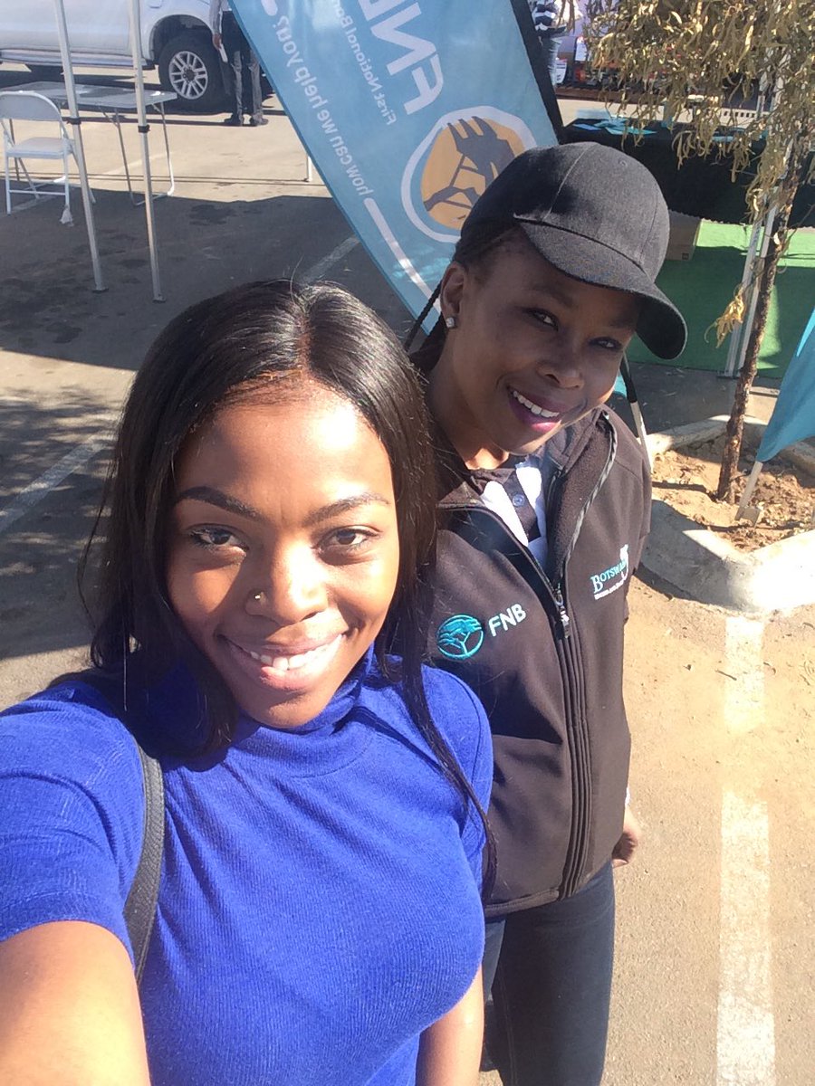 samanthamogwe's tweet photo. Wendy is holding the forte at @FNB_Botswana lounge at Builders Warehouse #JuneCarnival. Gold Card members get 105% Mortgage Financing. https://t.co/2xmOJVOOUE