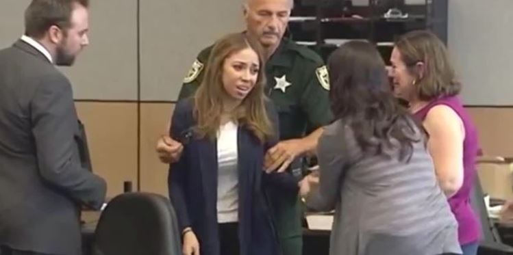 Dalia Dippolito attorneys cite sleeping juror in request for fourth trial bit.ly/2t28fmj https://t.co/Qwpjq5Zcao