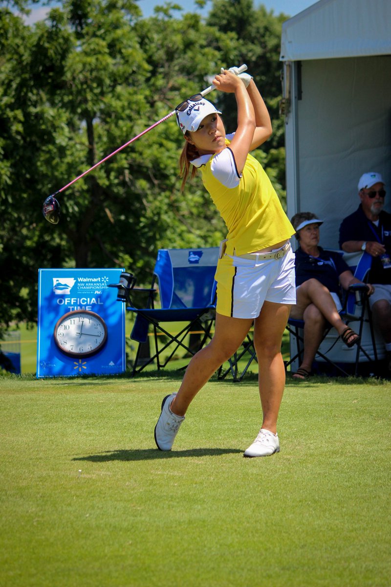 Pinnacle Country Clu tweet media