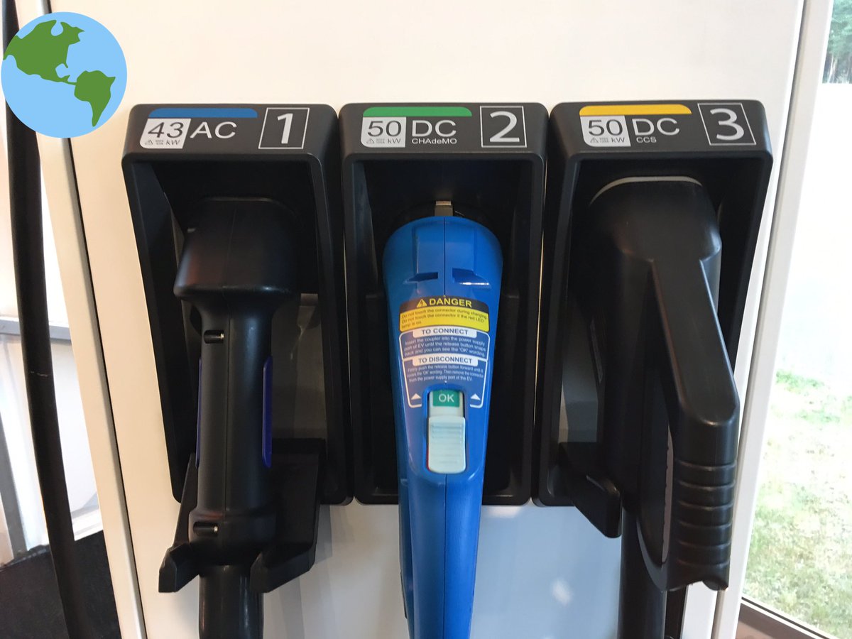 AutosMemoLira's tweet photo. Para cargar tu eléctrico #Opciones AC o DC #AllCharge @ContiSafety @ContinentalMex @continentaltire Adiós al ¿Magna o Premium, joven? https://t.co/qSovVUUanc