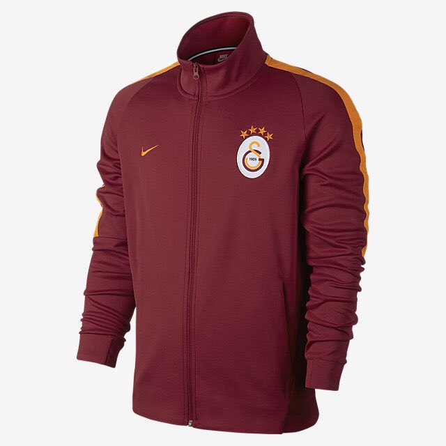 çubuklumag on X: "#Galatasaray 2017-2018 #Nike ceket, polo tişört ve  taraftar tişörtü de satışa sunuldu. Elit kategorinin kaymağı bunlar...  https://t.co/2y53kjy8N0" / X