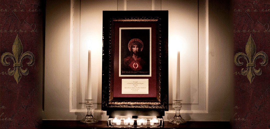OnePeterFive's tweet photo. Enthronement of the Sacred Heart: The Spiritual Anchor of the Domestic Church https://t.co/dDC0Thp4PL via @onepeterfive @RadicalCath https://t.co/8dnlQCcgQE