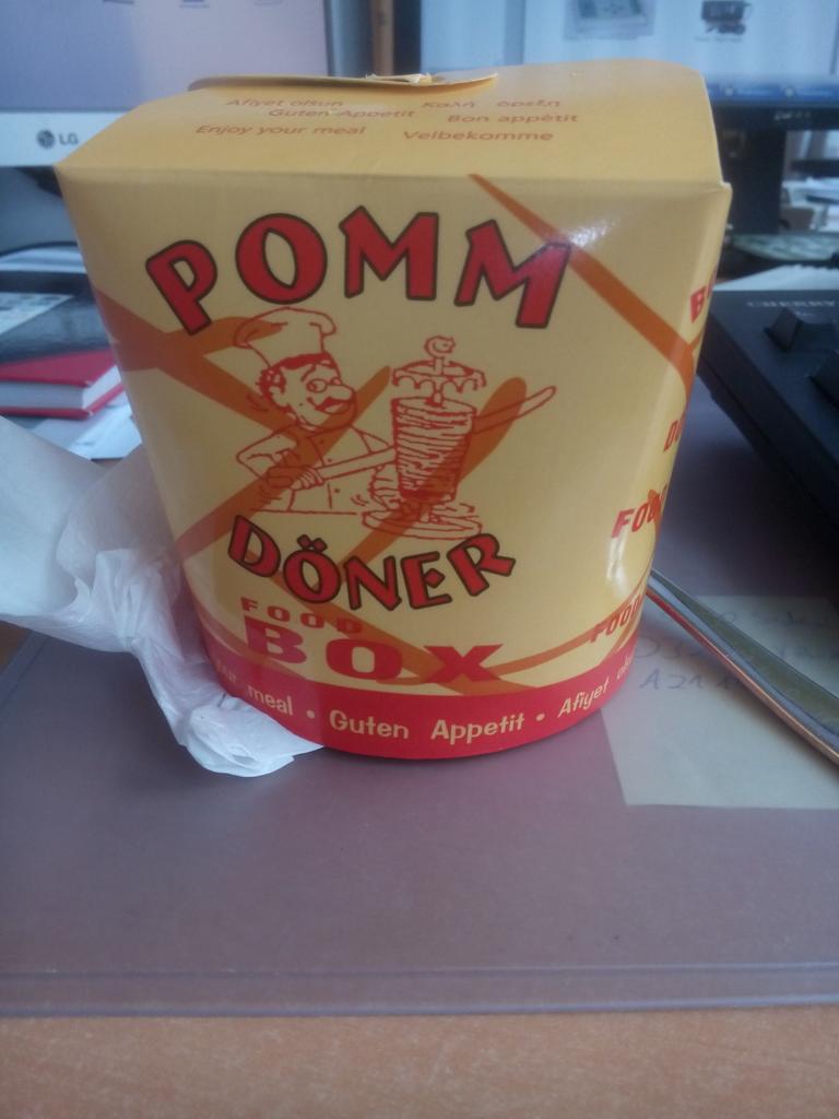 alienzee's tweet photo. #pommdöner #alidays https://t.co/cvU5289Tnq