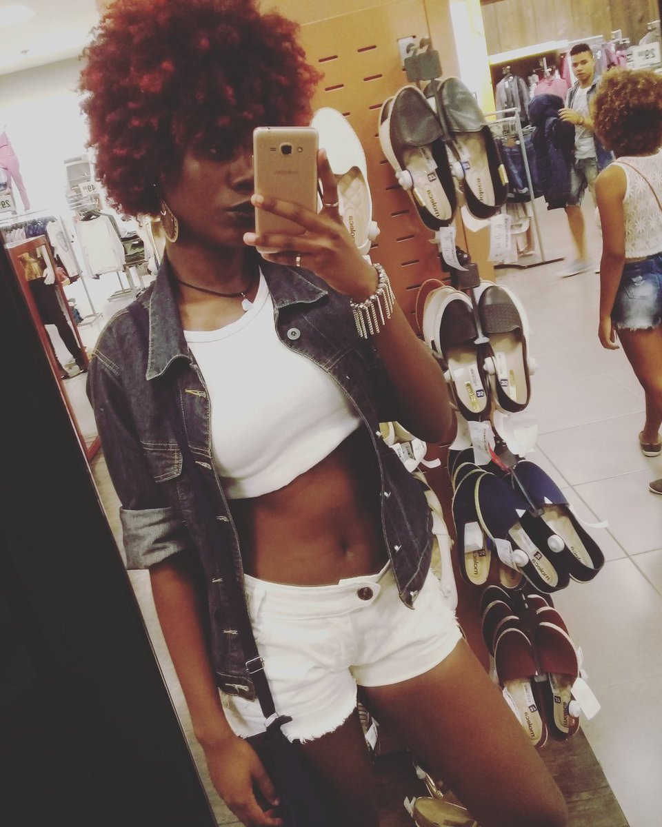 AfricanizeII's tweet photo. Linda Seguidora.❤
#PretaDoPoder #Africanize @pxlola21 https://t.co/5WWtF64B0g
