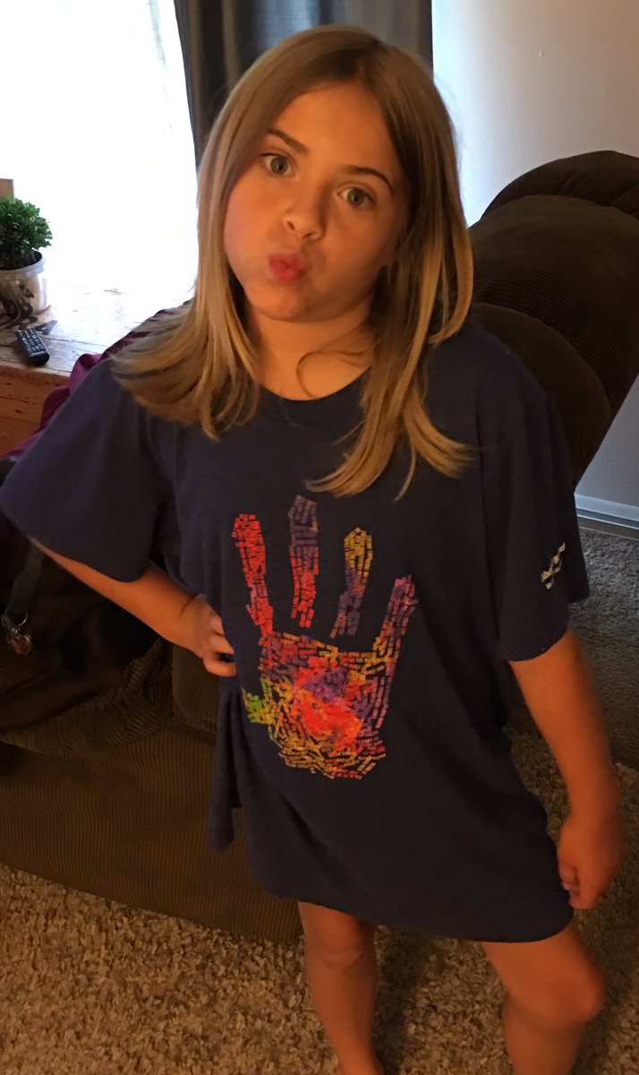 CMcLocks's tweet photo. When your 9 year old likes @aboveandbeyond as much as you. #SheKnowsGoodMusic https://t.co/QDEUo4rDfe