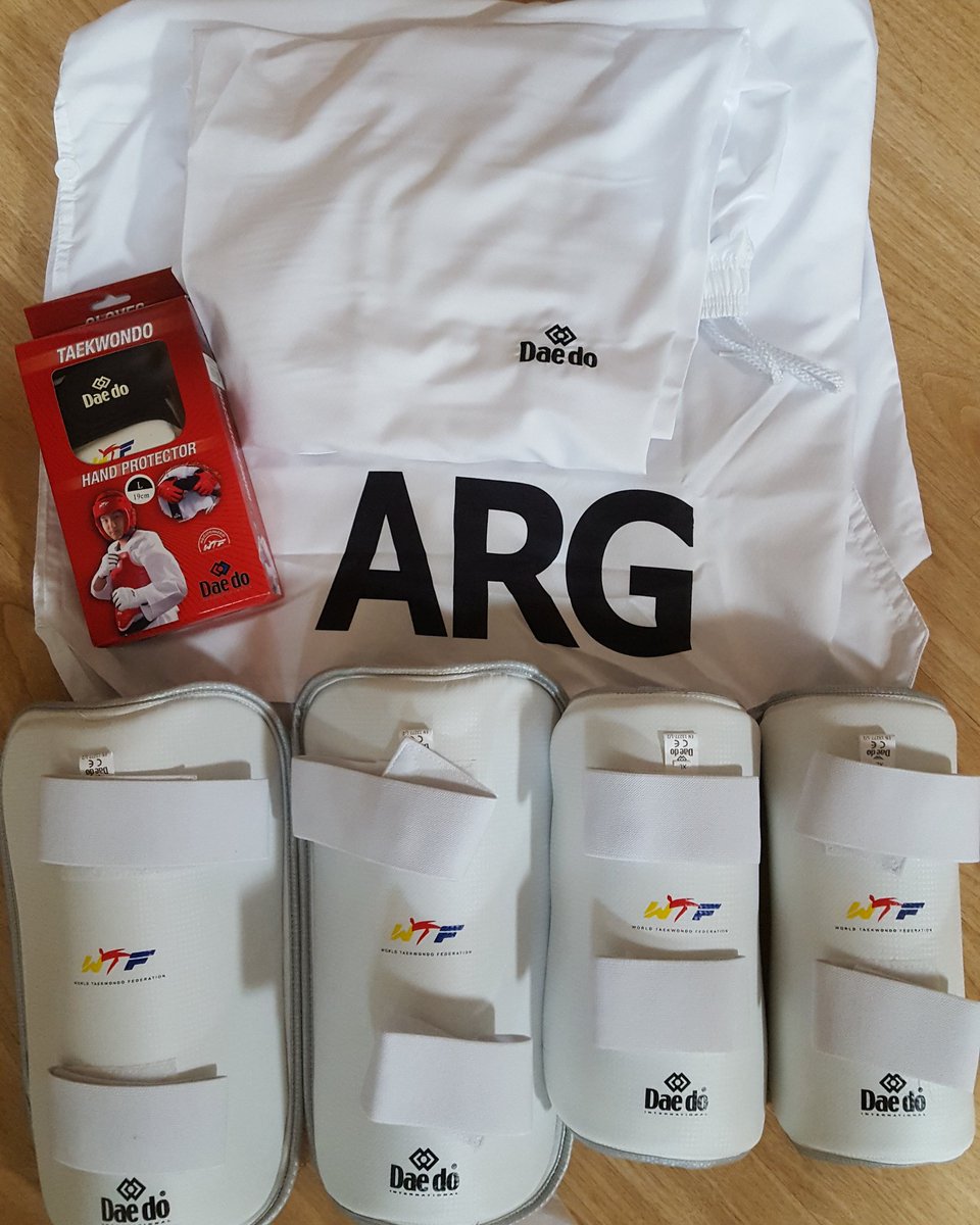 jorgealvareztkd's tweet photo. Gracias @daedo  por proveernos del equipamiento para competir en el Campeonato Mundial! #Daedo #DaedoTaekwondo #DaedoWTC2017 https://t.co/AImo97zkJH