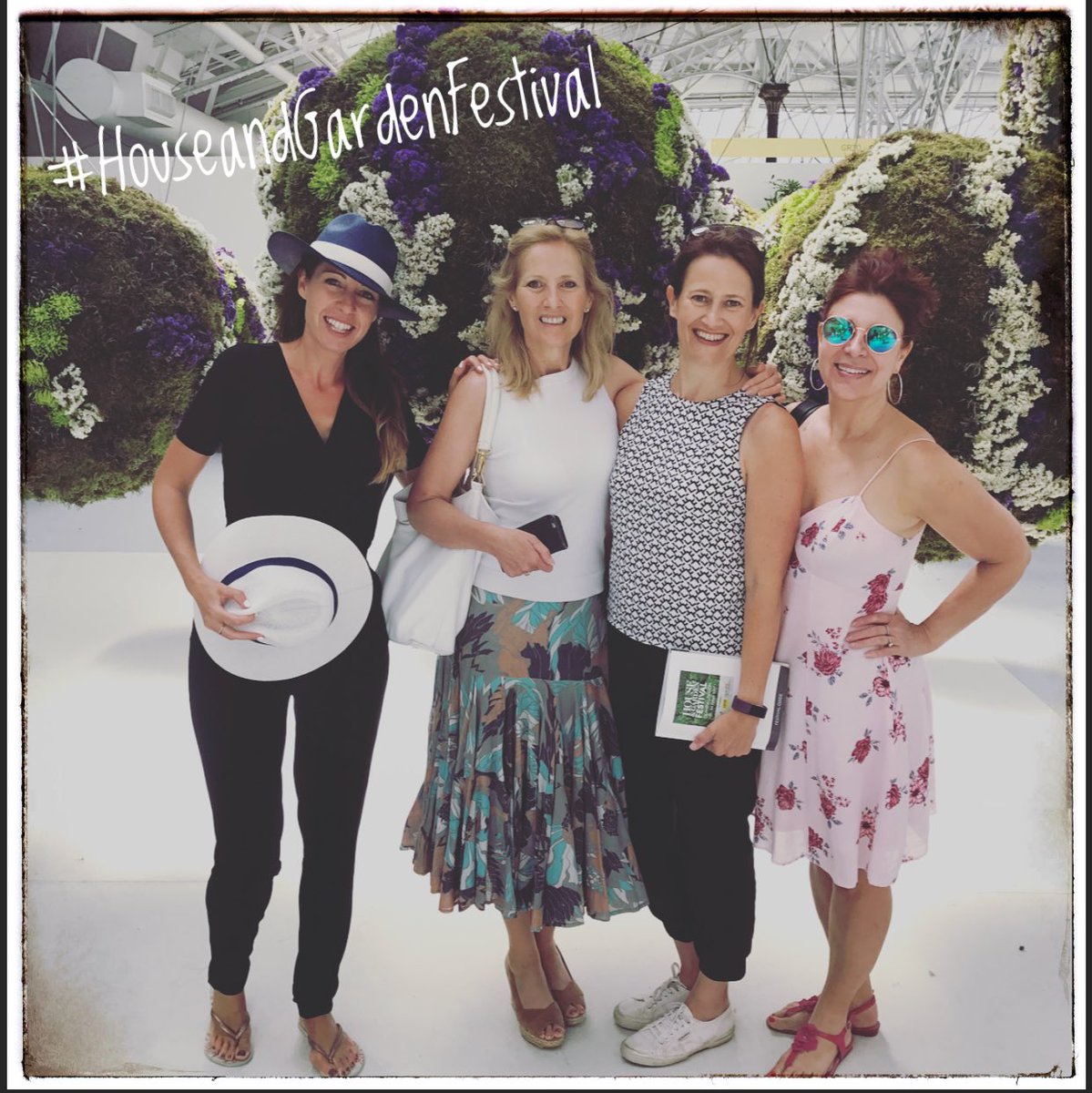 Darling Media UK (@darlingmagazine) on Twitter photo It's the #Wimbledon networkers <a href="/_houseandgarden/">House & Garden Magazine</a> with <a href="/decorcafenet/">DecorCafe Network</a> & #LadyWimbledon #houseandgardenfestival It's the #Wimbledon networkers <a href="/_houseandgarden/">House & Garden Magazine</a> with <a href="/decorcafenet/">DecorCafe Network</a> & #LadyWimbledon #houseandgardenfestival