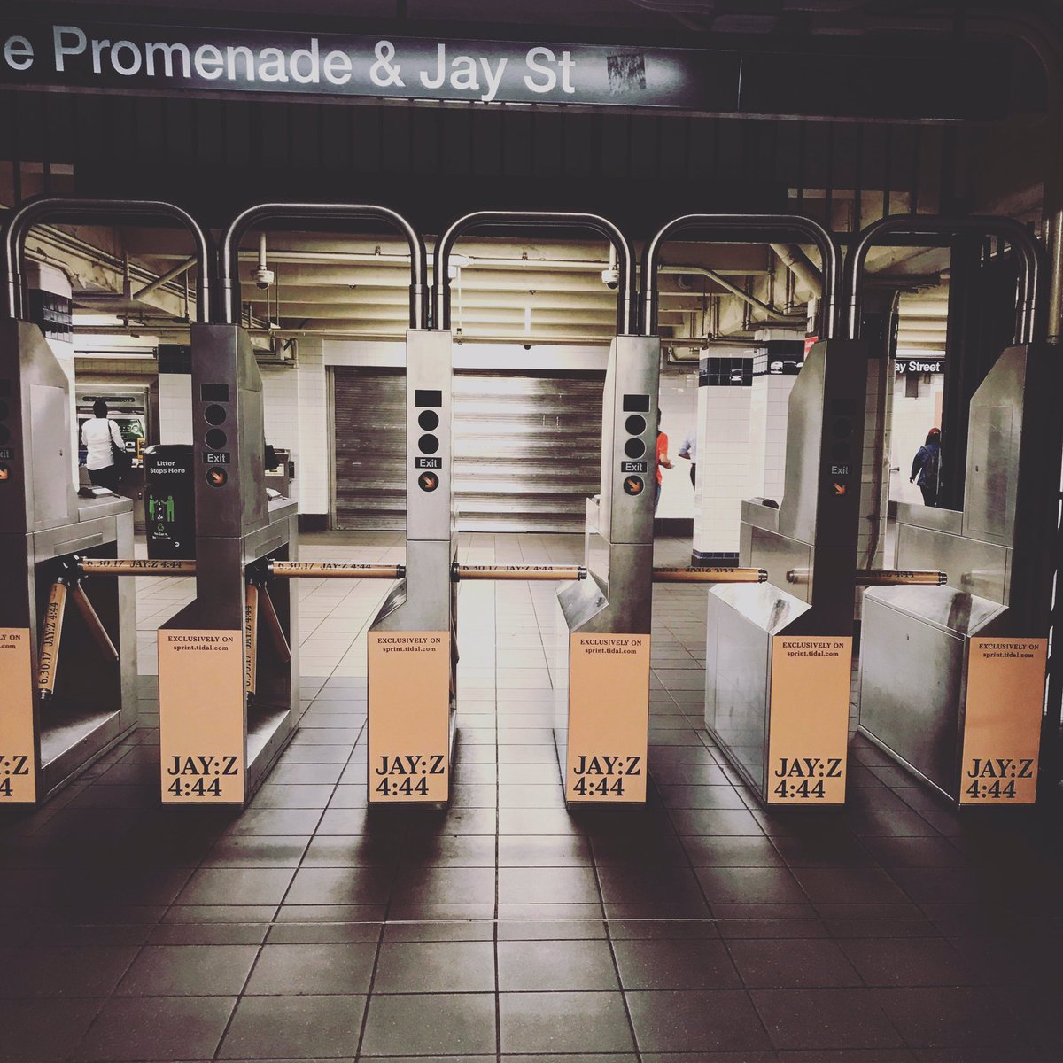 barclayscenter's tweet photo. 👀 #JayZ at #JaySt. One more week. #444 https://t.co/rrZICPDkPQ