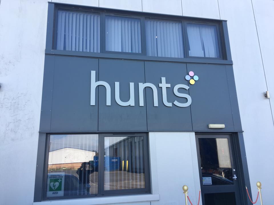 BrightestBulbs's tweet photo. Great day at @Huntsmedia with @savvysocialDT - learn how to shoot and edit professional videos with @BrightestBulbs https://t.co/EHnh2BGdF6 https://t.co/W5Yrfl7PUC