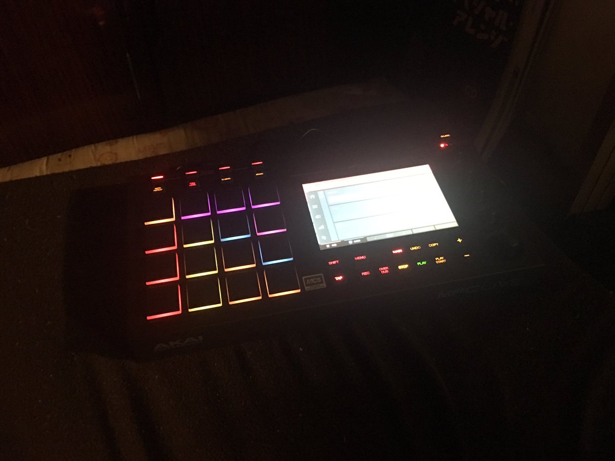 yut403's tweet photo. my new gear...
#TCElectronic #DittoX2Looper
#akai #mpclive
#mynewgear https://t.co/gTMMrBnDxd