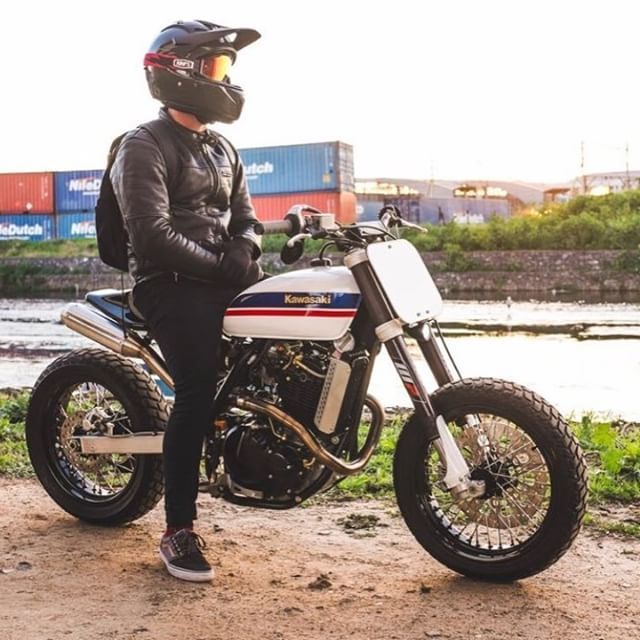john83urus's tweet photo. C'est bon ça!! Code moto passé!😆 passons aux choses sérieuses 😏😌😋#codemoto #moto #motorcycles #motorbike https://t.co/DuGoDcA4rw
