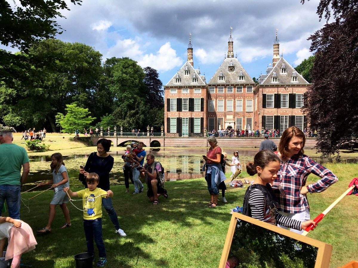 Yoga, straattheater, slow art, liedjes bij het kampvuur, slow food en meer morgen tijdens #Midzomerouderavond! bit.ly/2rINXgA