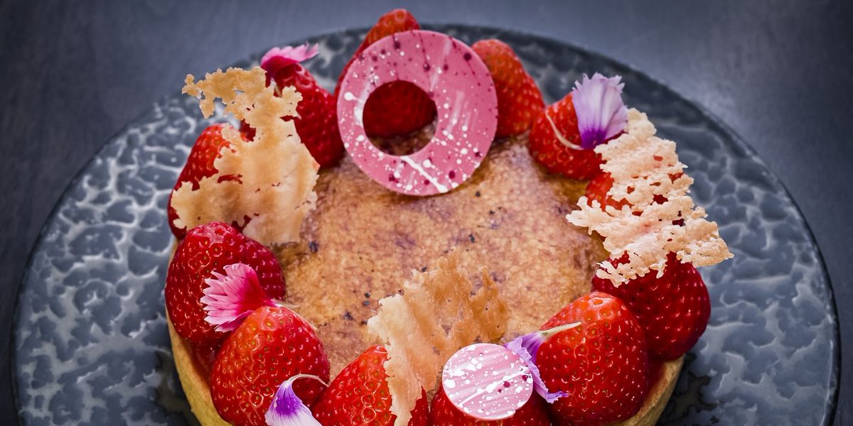consfingerlime's tweet image. VERY #COMPLICATE
#Strawberry #brûlée #tart #recipe
by Graham Hornigold
buff.ly/2jT8pYG