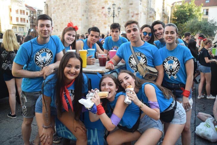 snvdlm_'s tweet photo. Primera noche superada💥
🔥Hoy tocan hogueras🔥
Seguiremos informando #SNVDLM👐🏼 https://t.co/pabw2Fq2X1