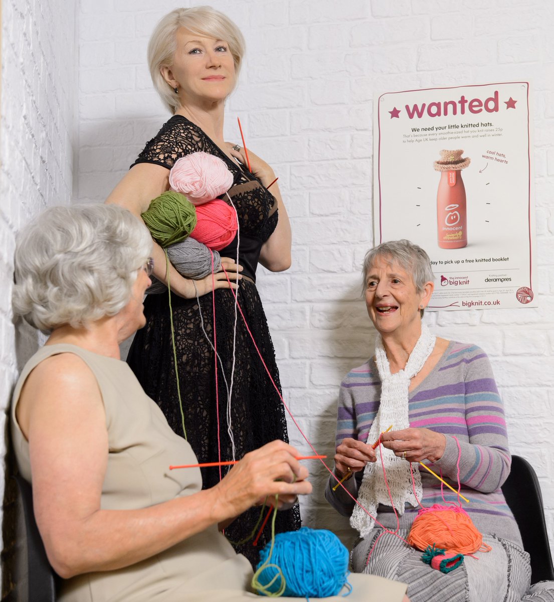 AgeUKnews's tweet photo. Dame Helen Mirren, @Zoella &amp; @PointlessBlog knit up a storm @MadameTussauds for the @Age_UK &amp; @innocent #BigKnit https://t.co/pttqSpmM0D https://t.co/HsMucdf2DY