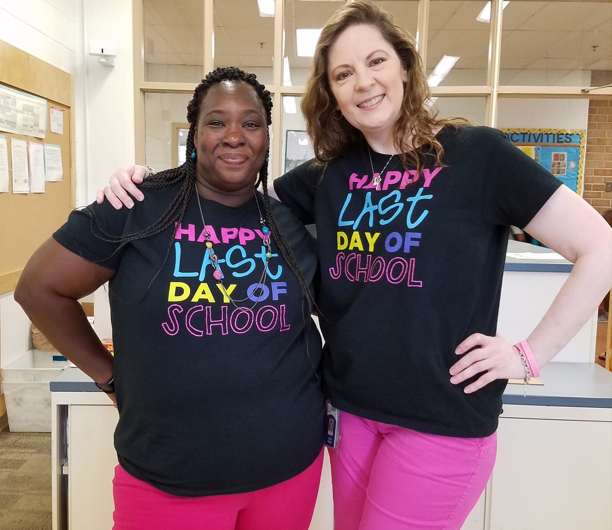 HyblaK's tweet photo. Happy Last Day of School! Have a happy and safe Summer. See you next year!@HyblaValleyES https://t.co/9qc3LfUGC9