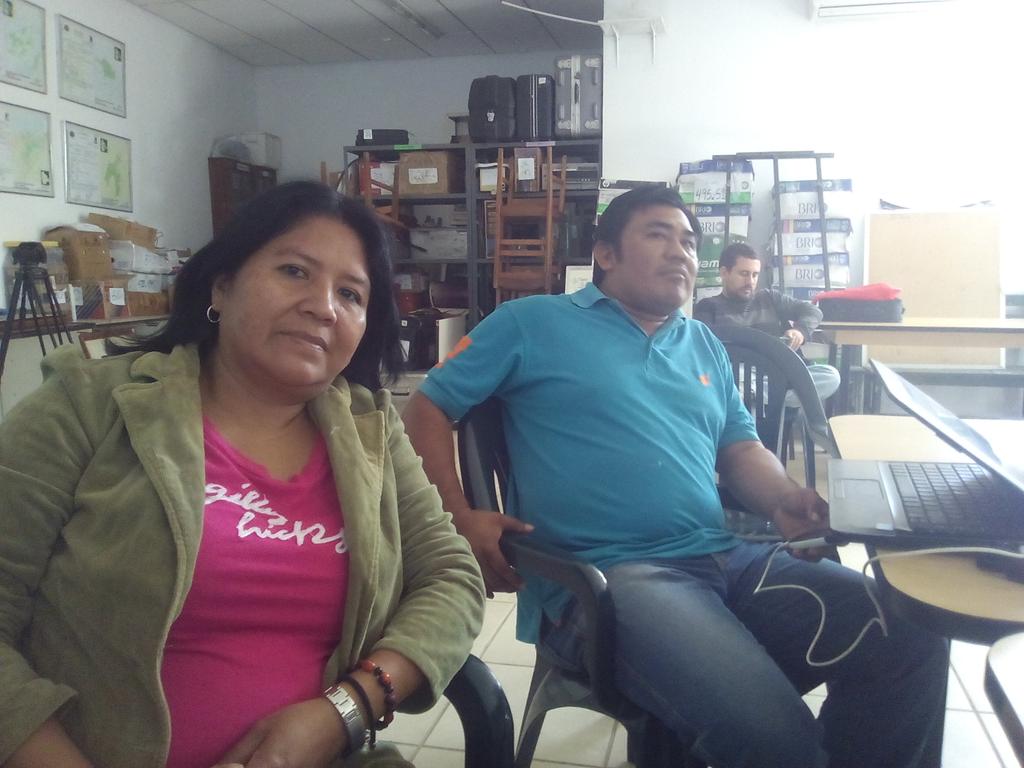 JoseChuvem's tweet photo. Reunión de validación de folleteria sobre pueblos indígenas urbanos #Apisacs #Guaranies #Apcob https://t.co/ncgSnjPqzC