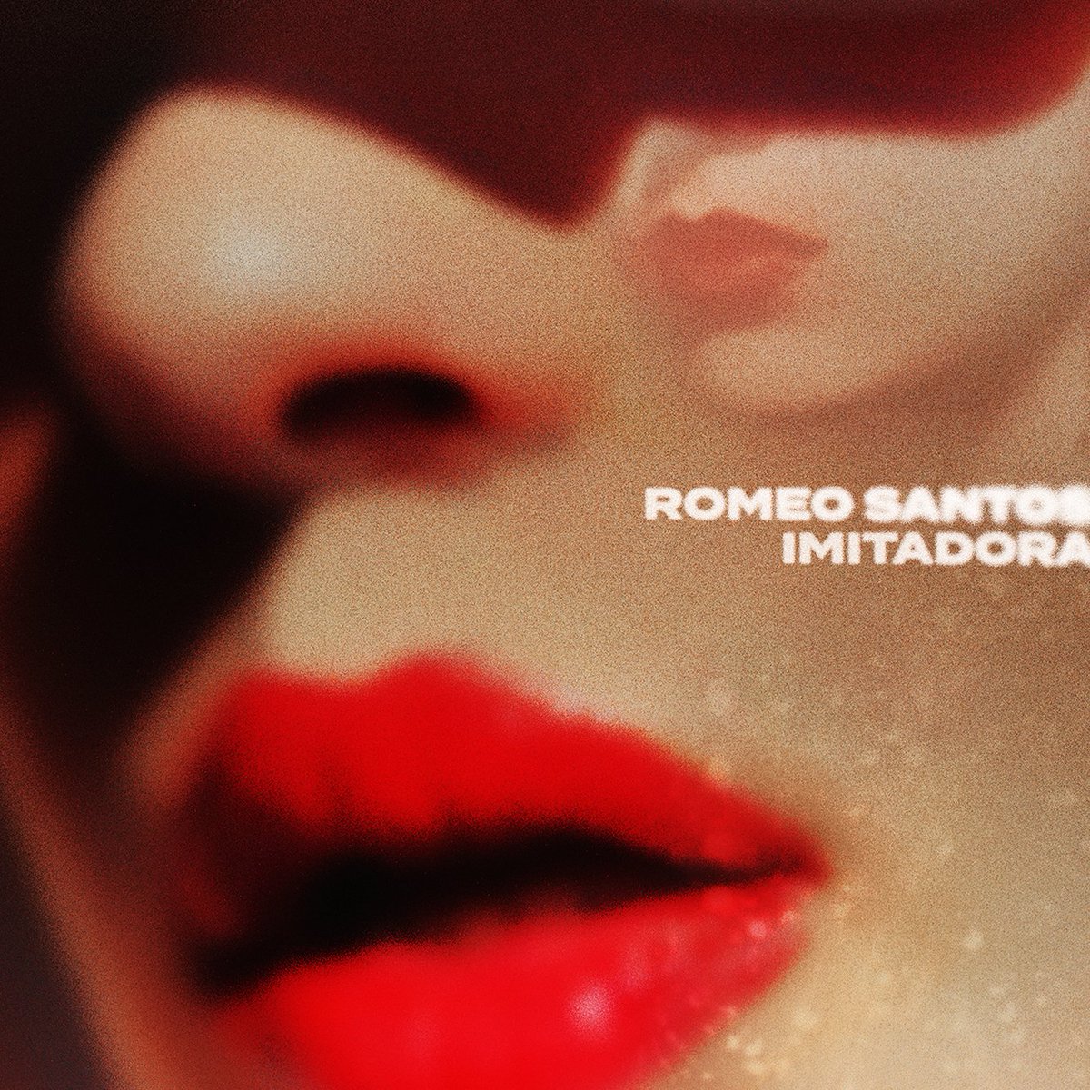 RomeoSantosPage's tweet photo. Buenos días Romeistas. Ya escucharon mi nuevo sencillo #Imitadora? Descárgalo aquí: https://t.co/4HqJakWnSy https://t.co/v0Me9qhN2p