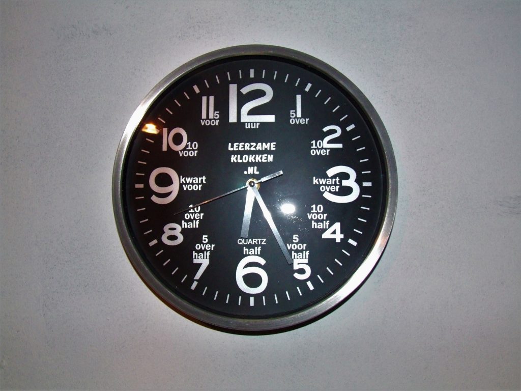 Ze bedienen een nichemarkt, maar wel gaaf voor op school! leerzameklokken.nl #klokkijken