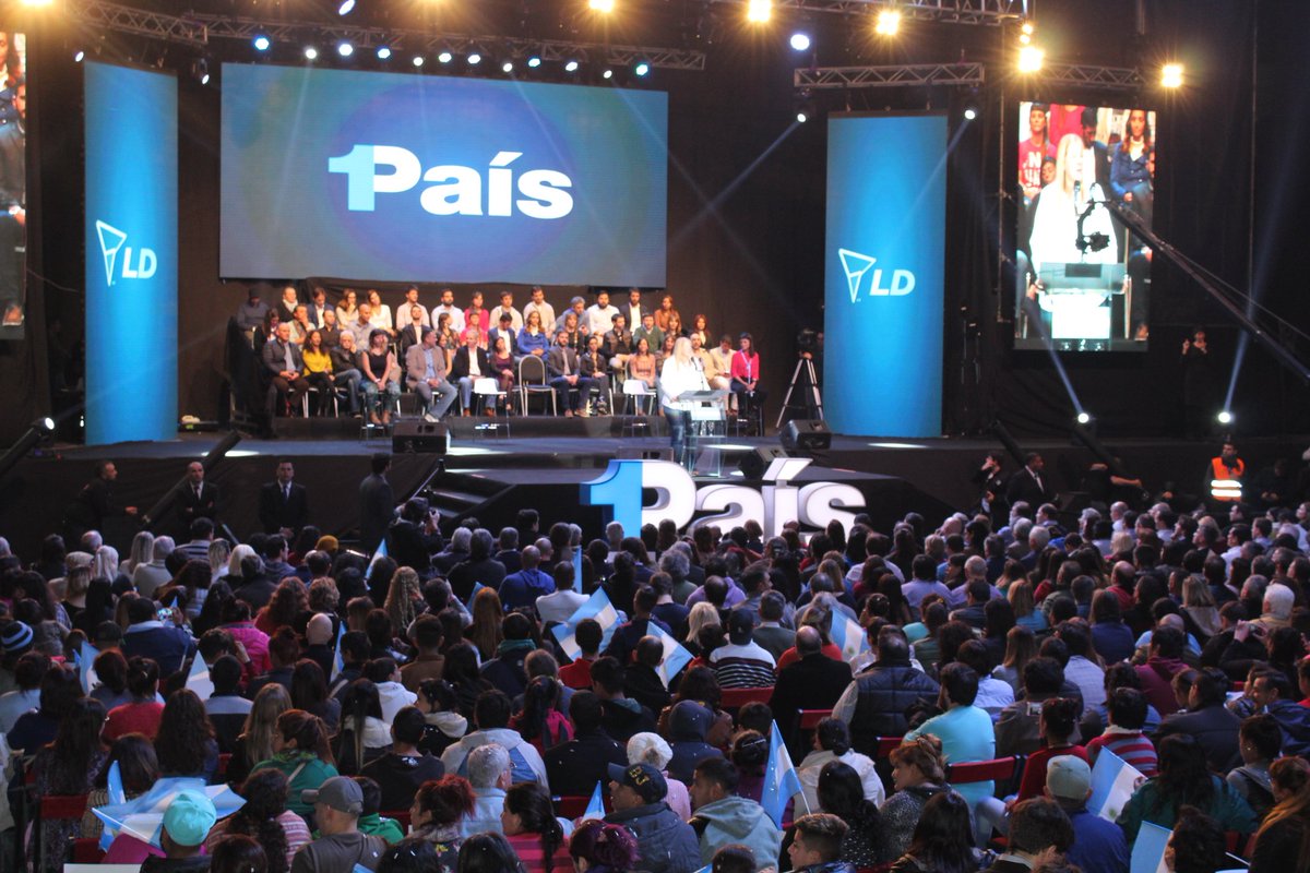 LibresdSurTigre's tweet photo. Cerrando la listas #1Pais el frente debe diferenciarse de lo viejo y respetar Paridad, jóvenes y equidad de las fuerzas.
#1PaisUnido https://t.co/1hbcMLyGYt
