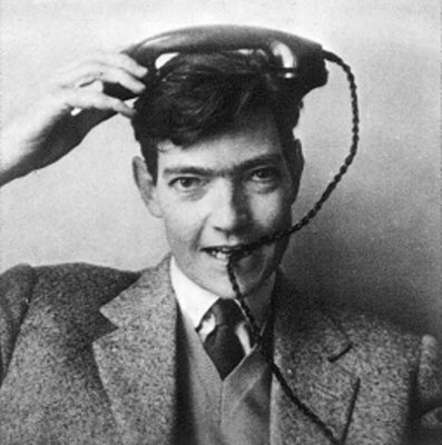 tomasber's tweet photo. La memoria es un espejo que miente escandalosamente. - Julio Cortázar https://t.co/aIye5wotiT