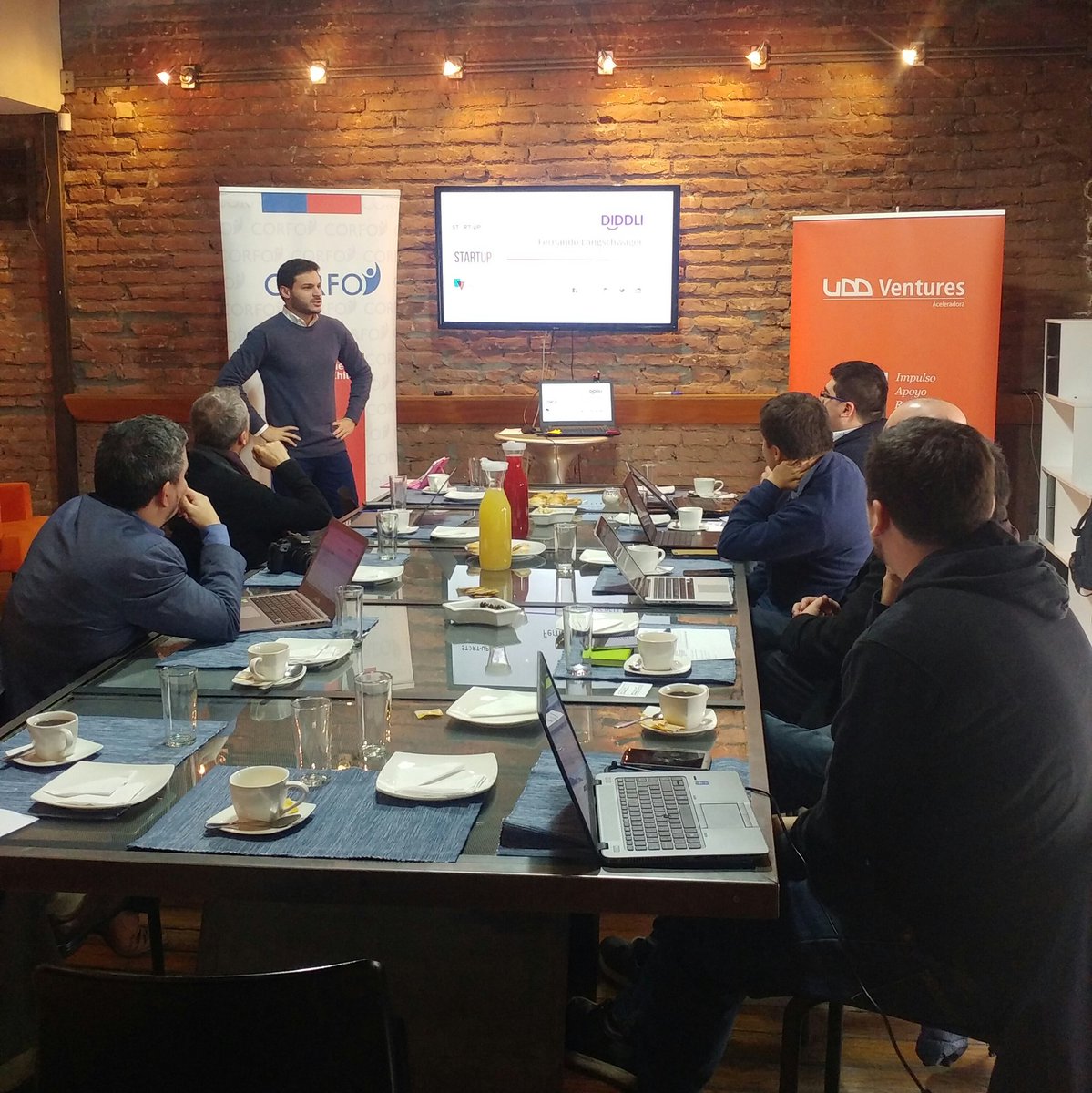 inria_chile's tweet photo. Son 10 los emprendimientos finalistas que hoy presentan sus proyectos frente al jurado para adjudicarse el #OpenStartup8 de @UDDVentures https://t.co/3LSxnRkSS9