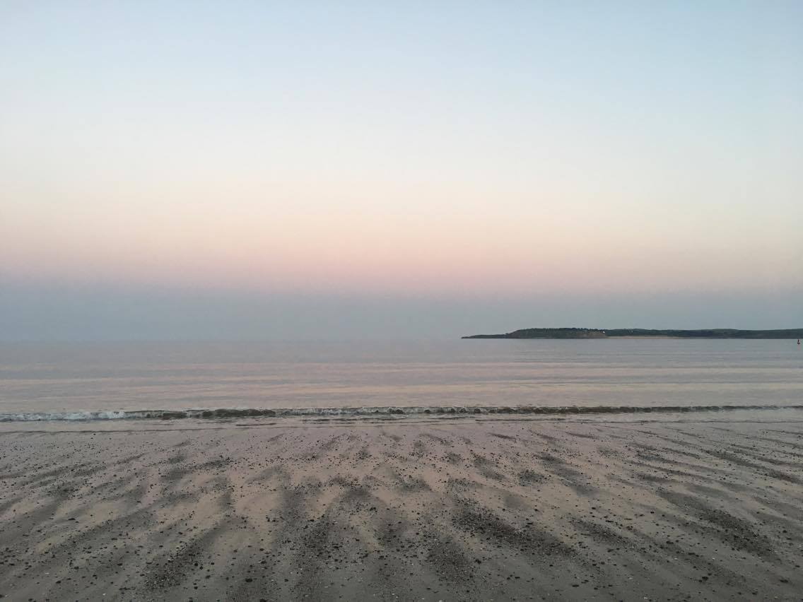 BluestoneWales's tweet photo. Can't beat a #Pembrokeshire sunset! https://t.co/ZlAJnTPlqY