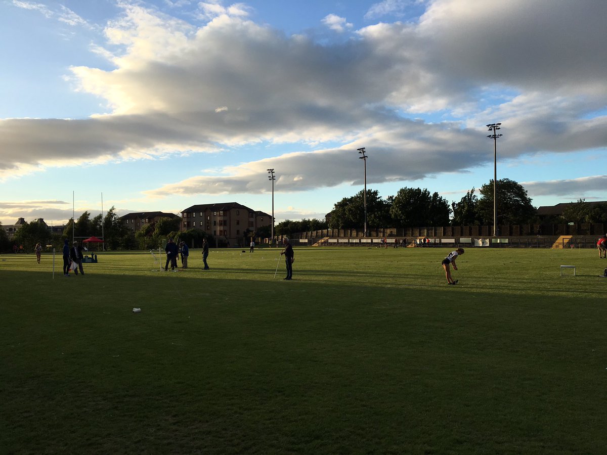CERFestival's tweet photo. The sun peeps put as the #cerfers take to the track in the Open 1600m race #CERF17 https://t.co/qeoy1MiTTb