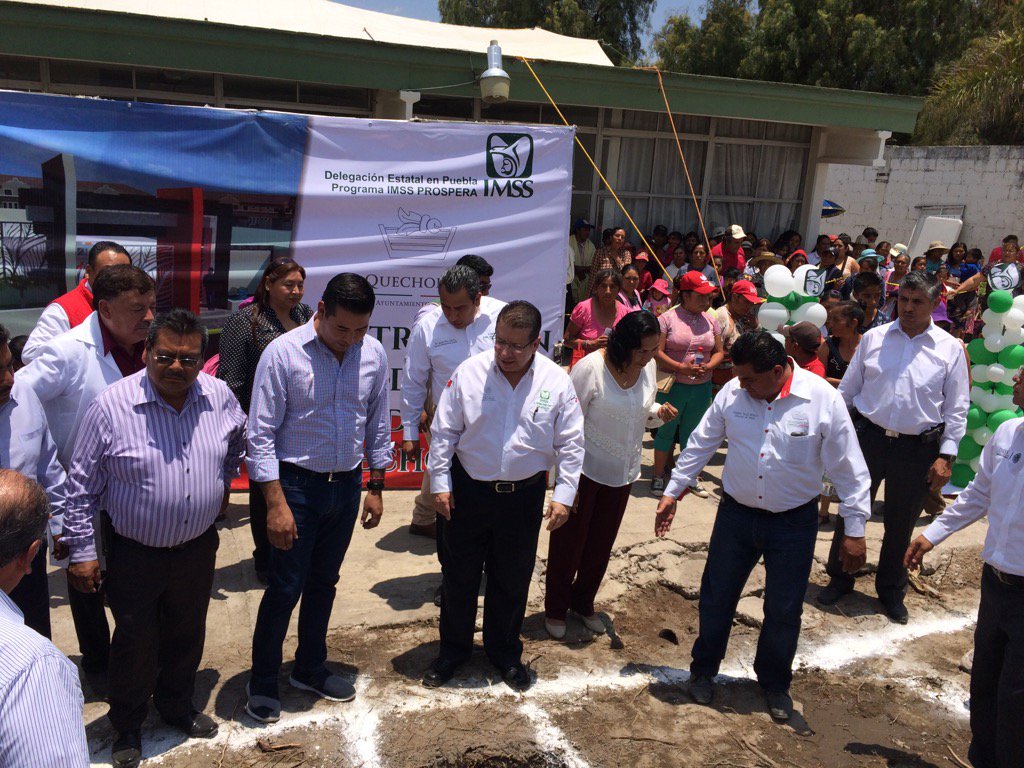EnriqueDogerG_'s tweet photo. Gracias al apoyo del presidente @NestorCamarillo colocamos la primera piedra de Unidad Médica https://t.co/WvsGuOBQhH