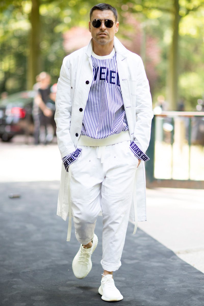 mennmenswear's tweet photo. Best Dressed Men
@TheAlexBadia By @The_Impression_ 
#alexbadia #theimpression #streetstyle #bestdressed #bestdressedman #bestdressedmen #pfw https://t.co/e7RMvrzv4i
