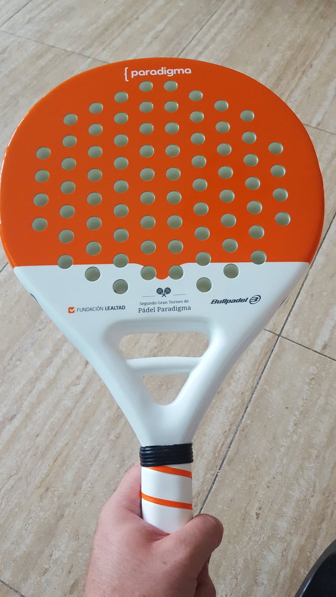 manriquecm's tweet photo. Ou yeah #paradigmastratio #padel #magicmiguel https://t.co/Qgi7fWEVtl