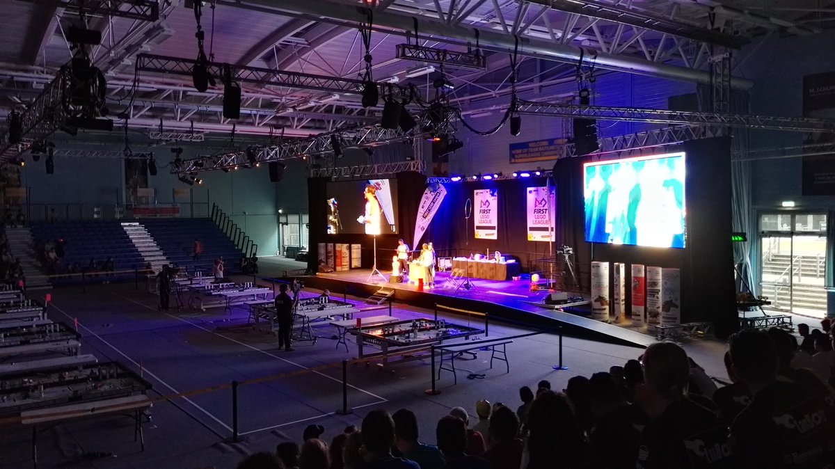 Matteo_prof's tweet photo. Fun with science! #AnimalAlliesIOC #FIRSTLEGOLeague #FLLIOC #FLLUK #idb-technologic https://t.co/C9mPxx6X5D