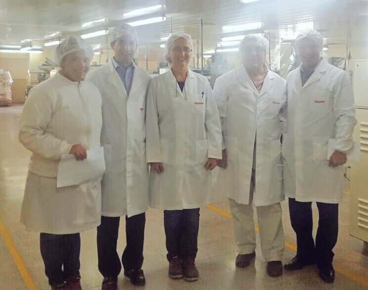 INTIargentina's tweet photo. Visita a empresa de golosinas Marengo. Apoyamos el desarrollo tecnológico de las industrias regionales. @m15ortega 
#INTIRafaela20años https://t.co/9TzGgEstrI
