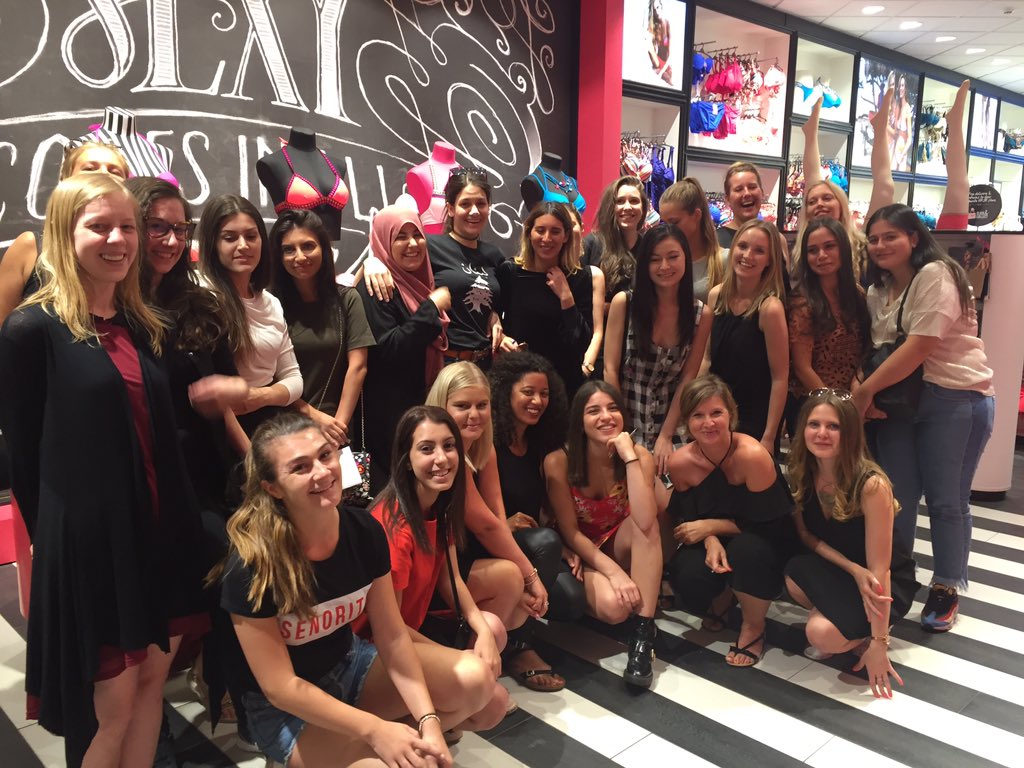 Weeral een leuke avond achter de rug! 😍 Flagship Antwerp, top team 👯