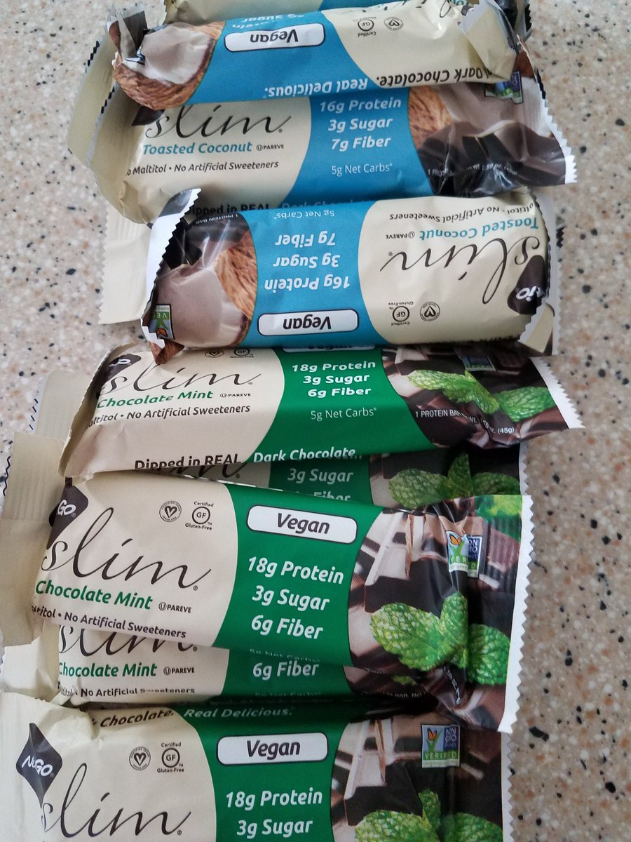 yourpotofgold's tweet photo. Thank you @CeliacBeast The @NuGoNutrition bars are delicious. #CDAM17 #Giveaway #winner https://t.co/WXJZZSdArL