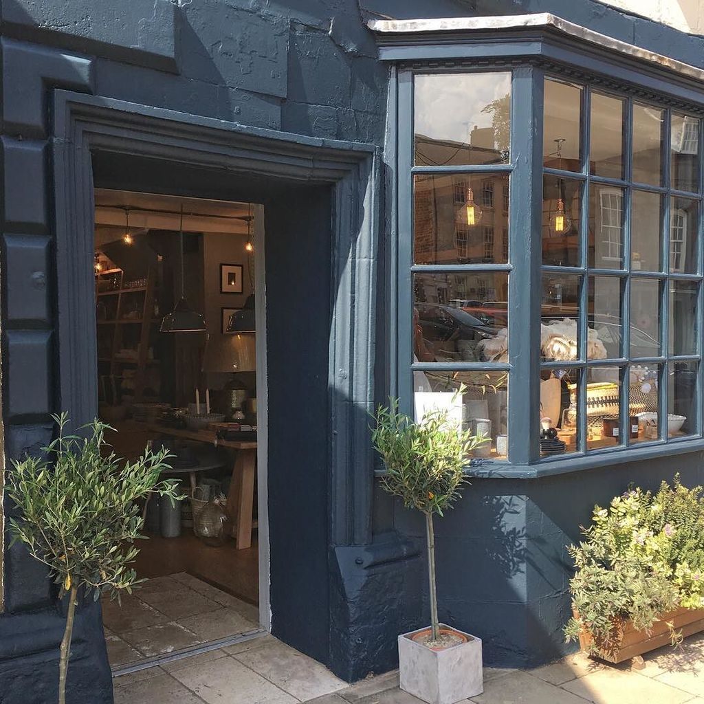 brightandgood's tweet photo. I love this shopfront. It's @goodwinandbelle in Uppingham High Street. Nice things inside, too! https://t.co/1lOil3yxpa https://t.co/zphWY6MISq